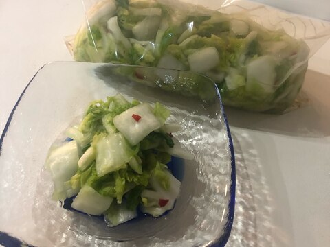 シンプルに塩と鷹の爪だけで白菜の漬物 レシピ 作り方 By Adriablue 楽天レシピ シンプルに塩と鷹の爪だけで白菜の漬物 レシピ 作り方 By Adriablue 楽天レシピ